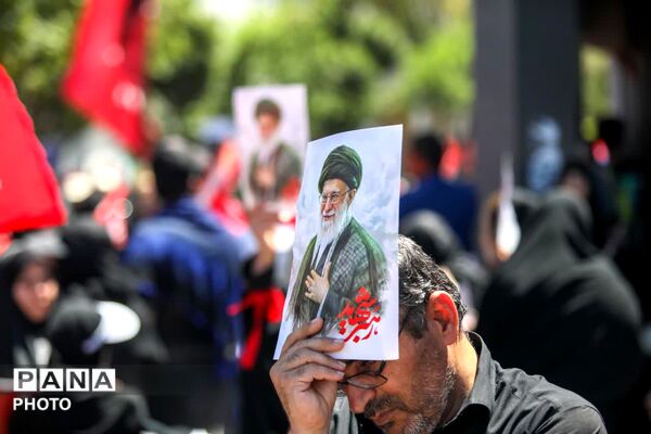 بازگشت آقای شهید ایران به خانه ی پدریشان