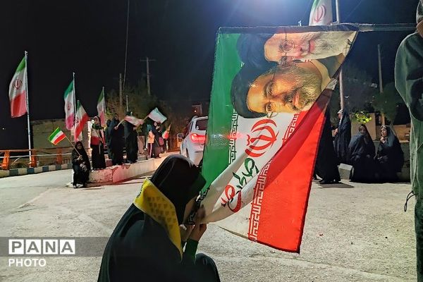هفتاد و ششمین شب از اجتماعات خیابانی در حسینیه شهدای شهر بار