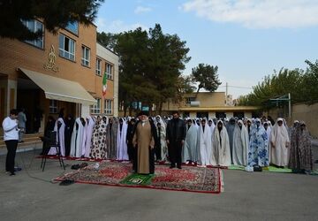 در طلب باران رحمت، از آسمان تا دل‌ها