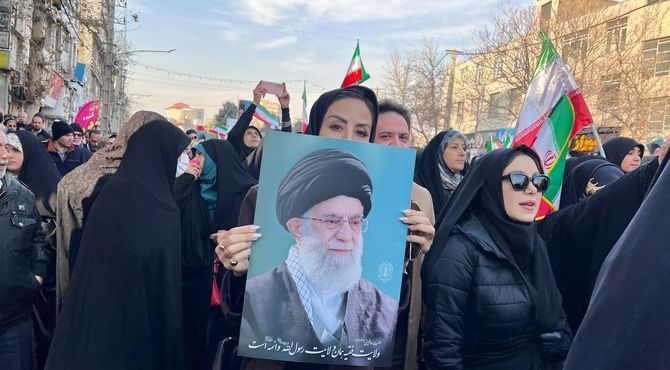 اجتماع بزرگ مردم کرج در راهپیمایی ۲۲ دیماه 