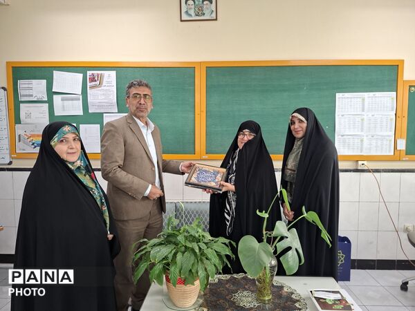 تجلی مهر علوی در آموزش و پرورش منطقه ۳؛ تکریم همکاران و مدیران سادات به مناسبت عید غدیر