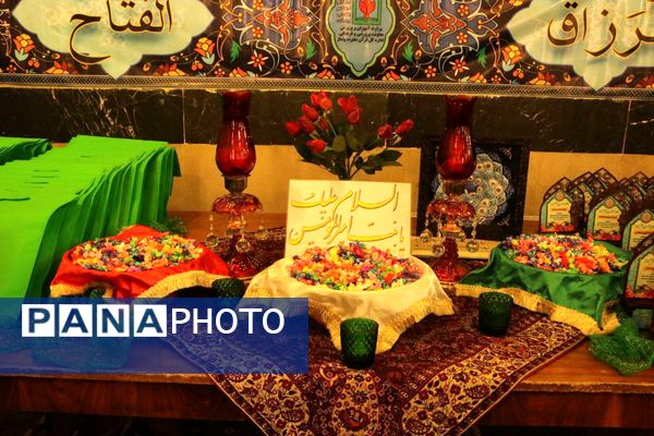 میهمانیِ حافظانِ نور