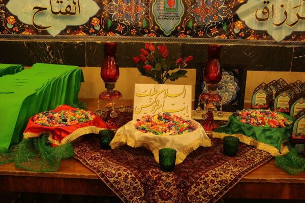 میهمانیِ حافظانِ نور
