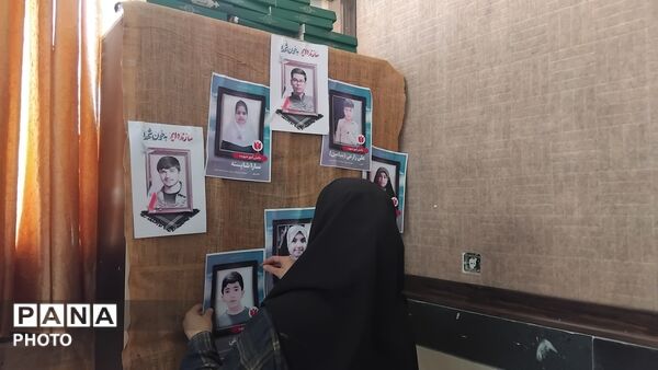 فضاسازی دبیرستان دخترانه شهید حسن انصاری جهت برگزاری جشن جوانه‌ها 