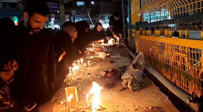 حرم رضوی در سوگ کربلا؛ آیین علم‌گردانی و طبل‌زنی در عاشورا
