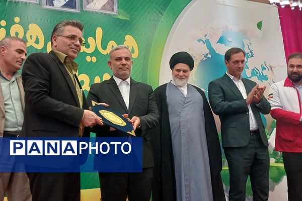 همایش هفته محیط زیست در بهارستان دو