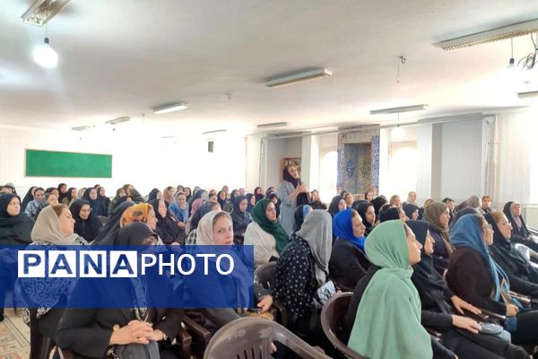 دیدار اولیا با دبیران دبیرستان معارف صدرا ولایت 