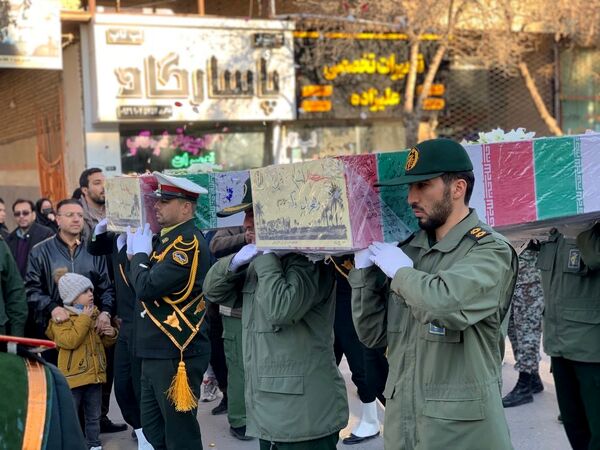 استقبال پرشور مردم شهر آشخانه از شهدای گمنام
