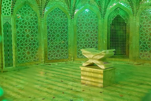 برگزاری مراسم احیا و افطاری در حرم مطهر حضرت معصومه 