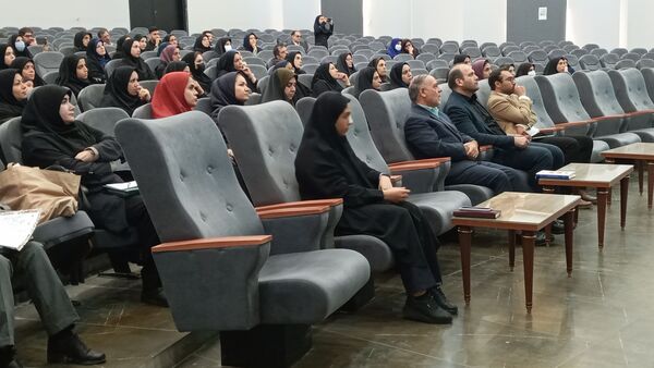  اولین نشست حضوری رابطین پژوهش و پژوهش‌سرا ها در اسلامشهر