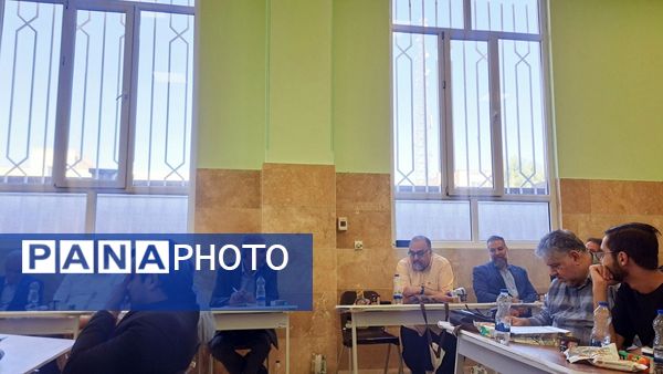 نشست رسانه‌ای مدیرکل نوسازی، توسعه و تجهیز مدارس استان قم