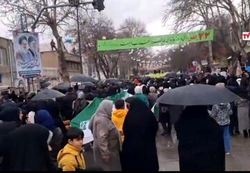 راهپیمایی 22 بهمن در شهرستان مریوان با حضور پر شکوه مردم