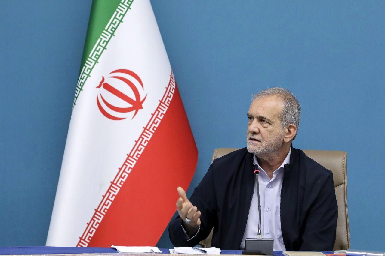 رئیس جمهور: مردم باید در تصمیمات فرهنگی مشارکت داشته باشند