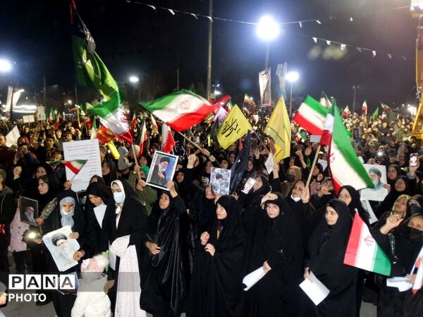 بیعت با سومین رهبر انقلاب اسلامی حضرت آیت الله  سید مجتبی حسینی خامنه ای (حفظه الله ) 