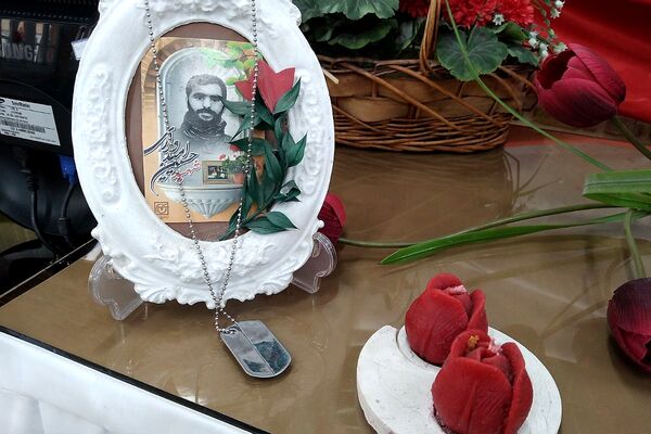 مراسم «لاله‌های روشن» در دبستان دکتر کیهانی 