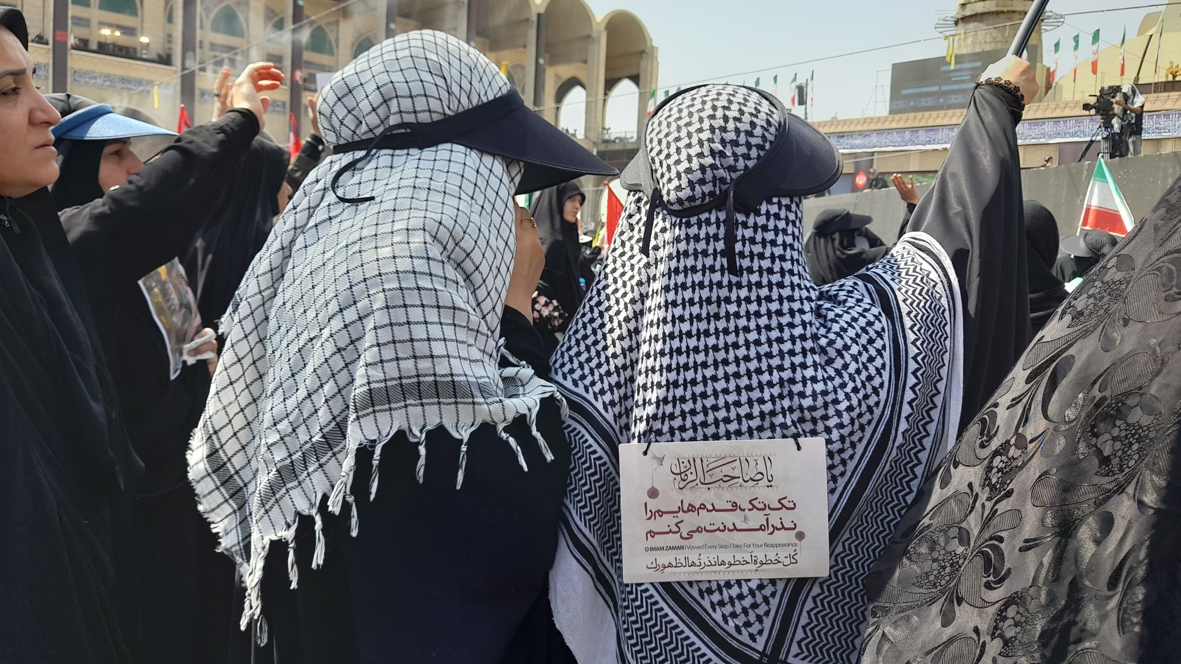 تجدید میثاق با آرمان‌های انقلاب، تهران در سوگِ رهبر شهید یکپارچه سیاه پوش شد