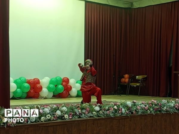 جشنواره فرهنگی هنری دربخش تئاتر عروسکی ونقالی خوانی ویژه پسران ابتدایی 