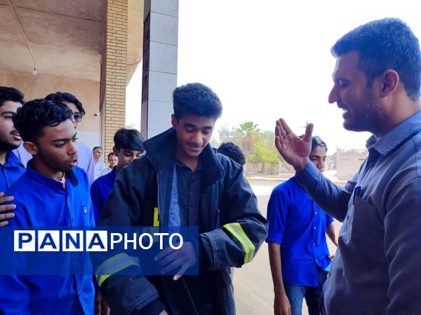 آشنایی با مشاغل در هفته مشاغل در حاجی‌‌‌آباد