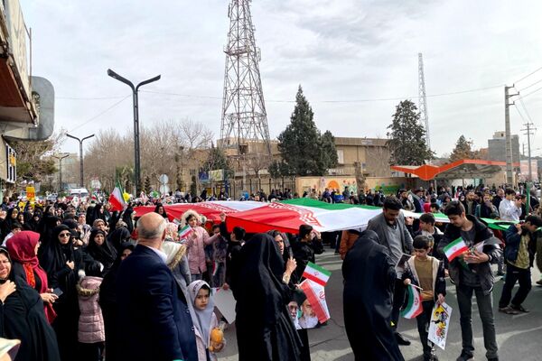 شور انقلابی در پیشوا، همه یکصدا برای ایران در 22 بهمن
