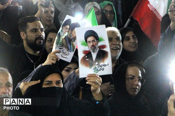 بیست و پنجمین شب متوالی خون خواهی از رهبر شهید