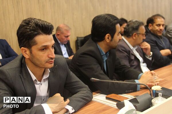 تقدیر از مدیران مدارس ابتدایی بهارستان دو