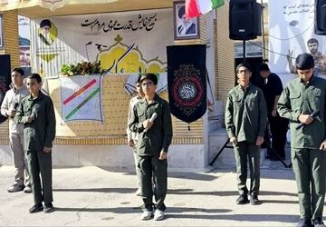 نقش‌آفرینی دانش‌آموزان بسیجی در تجمع بسیجیان زرقان