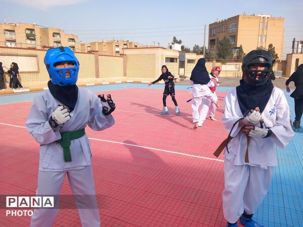 پرنیان در مسیر سلامتی؛ آماده شده دانش‌آموزان برای هفته ورزش