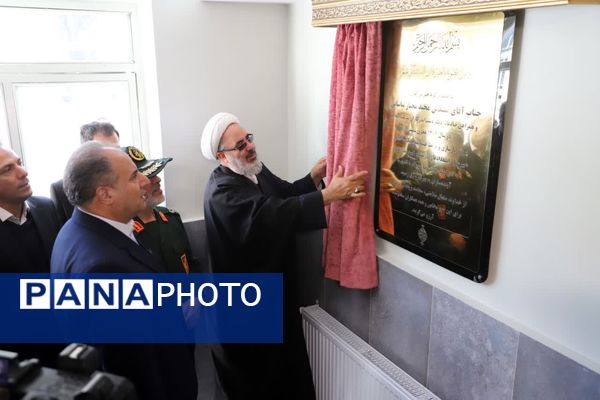 آیین بهره‌برداری از پروژه‌های عمرانی مرکز آموزشی استعدادهای درخشان شهید مدنی تبریز