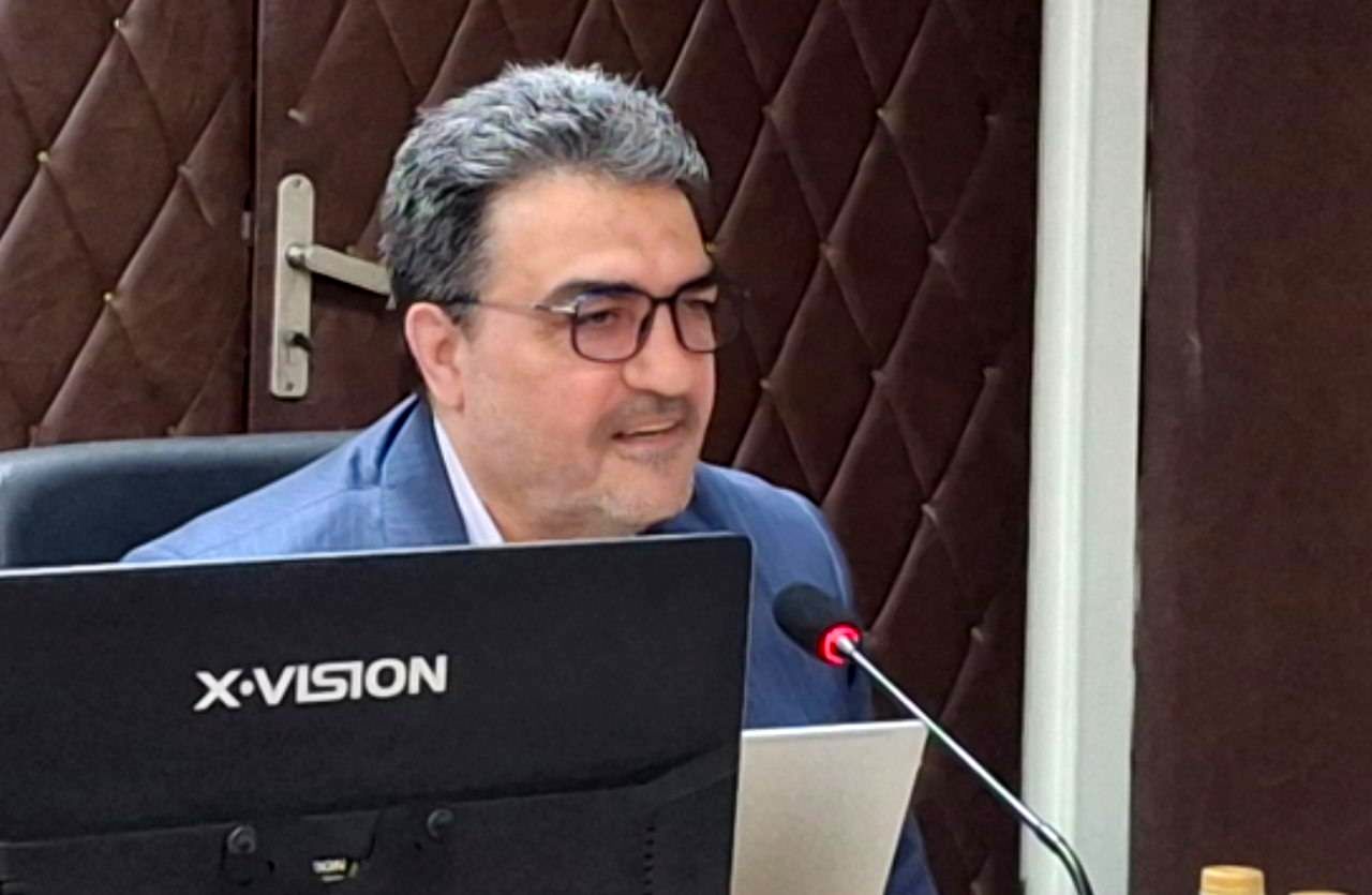 مدیر مدرسه و معلم باید فراتر از نقش اجرایی، به‌عنوان عامل تحول راهبردی و مدافع حقوق آموزشی تلقی شوند