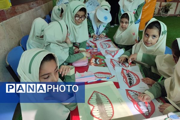 افتتاحیه پویش دهان و دندان و وارنیش فلوراید در دبستان نیلوفر رفیعی ناحیه دو شهرری 