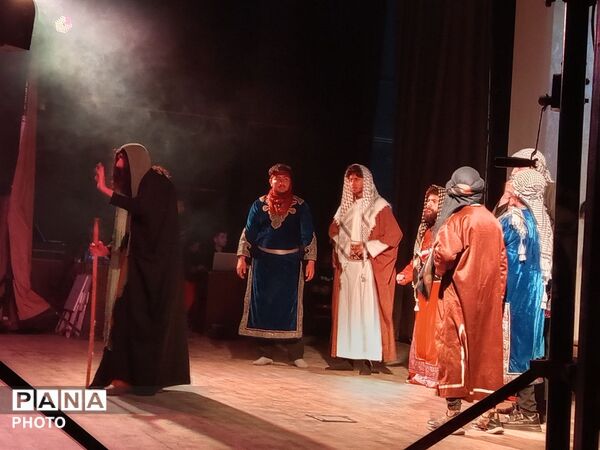 مراسم احیا در شب سوم قدر در فرهنگسرای سیمرغ نیشابور
