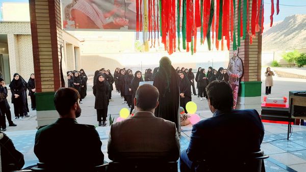 نواخته شدن زنگ مهر در  مدارس شهرستان لنده