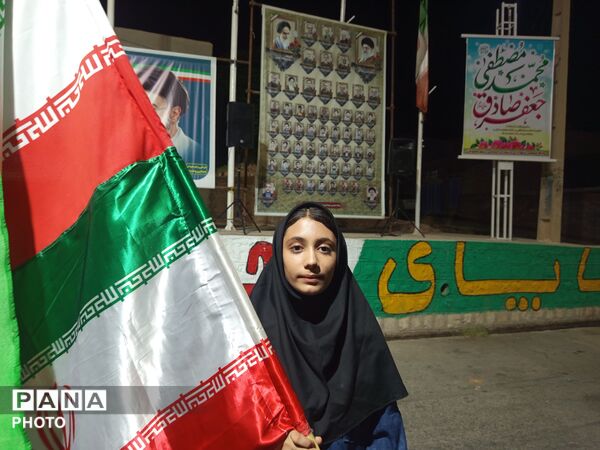 خروشی متحد مردم معمولان برای حمایت از نیروهای مسلح و مطالبه خونخواهی از آمریکا