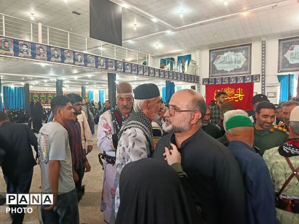 لرستان در سوگِ رهبر شهیدان سیاه پوشید؛ میثاقِ عشایر در حسینیه‌ ثارالله