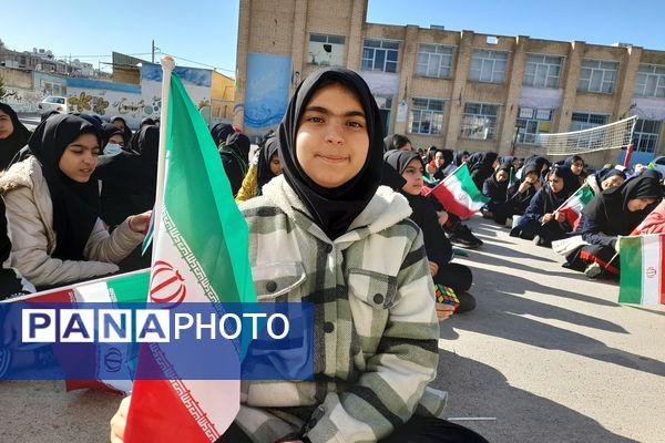 بزرگداشت دهه فجر در دبیرستان شاهد فیض ناحیه 3 شیراز