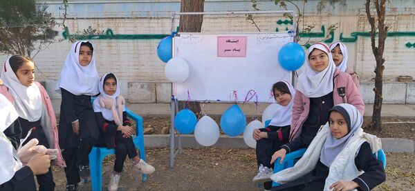 ایستگاه سبز طبیعت در مدرسه شهید رزمی خلیل آباد