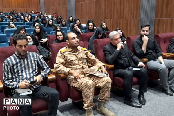 جلسه مدیران مدارس منطقه کهریزک؛ هماهنگی «پروژه مهر» و آیین بدرقه رهبر شهید