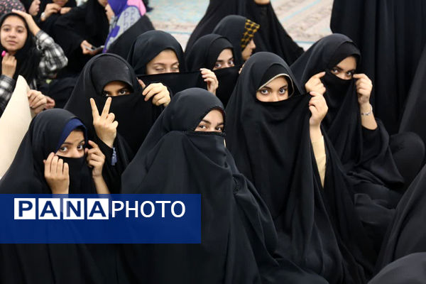 دومین روز اعتکاف دانش‌آموزی دختران در قم