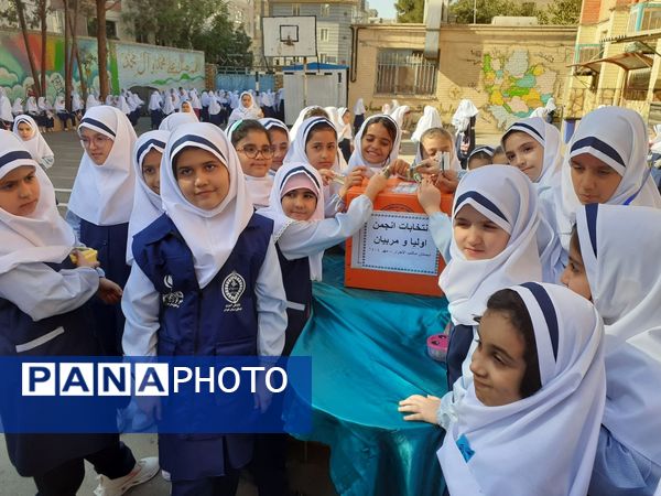 برگزاری جشن عاطفه ها در دبستان شاهد فاطمه زهرا سلام الله علیها