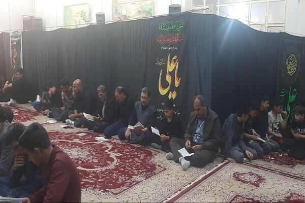 حضور چشمگیر جوانان در لیالی قدر نیشابور