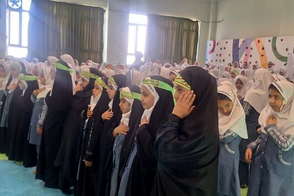 مراسم عزاداری و توزیع نذری به‌مناسبت شهادت حضرت فاطمه زهرا (س) در مدارس شهرستان ورامین