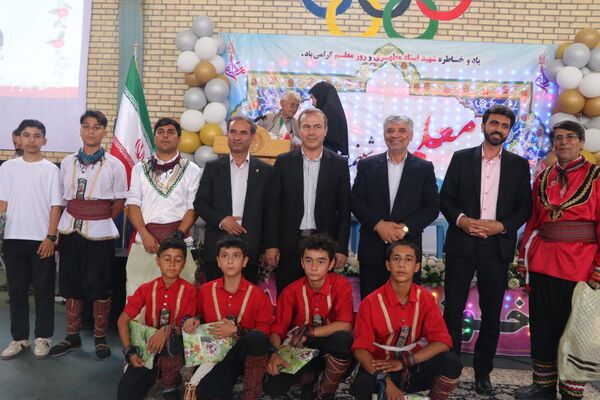جشن گرامیداشت مقام معلم در شهرستان سملقان