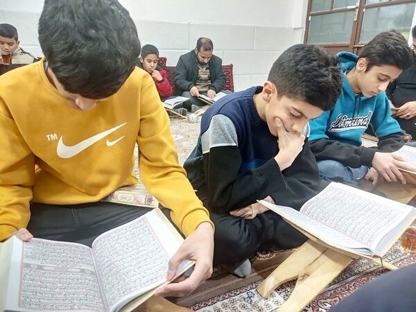 محفل انس با قرآن به‌مناسبت شهادت امام هادی(ع) در کاشمر