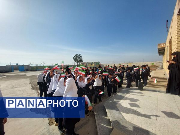 جشن انقلاب در مدرسه صغری عبداللهیان  روستای کاریزک خلیل آباد