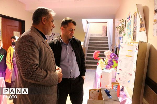 درخشش ایده‌های دانش‌آموزان فیروزکوهی در نمایشگاه جابربن حیان در مدرارس