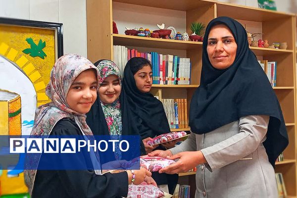 تجلیل از اعضای فعال کانون پرورش فکری کودکان و نوجوانان شهرستان باشت