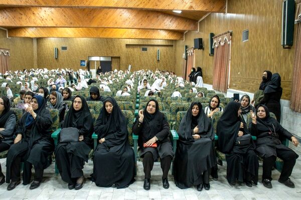 مراسم عزاداری شهادت حضرت فاطمه(س) و اجرای نمایش تشییع پیکر مادر در محلات