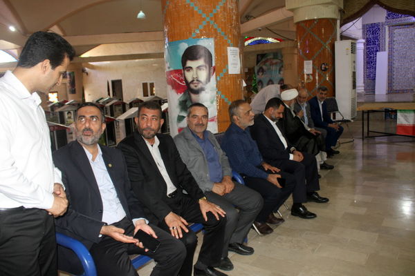 حضور پرشور مردم ولایت‌مدار بوشهر در پای صندوق‌های رأی