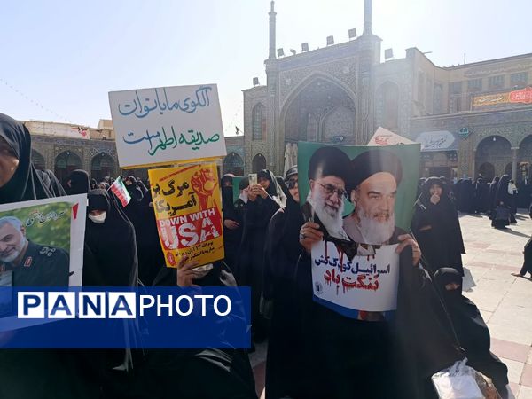 جلوه هایی از حضور مردم قم در راهپیمایی یوم الله 13 آبان