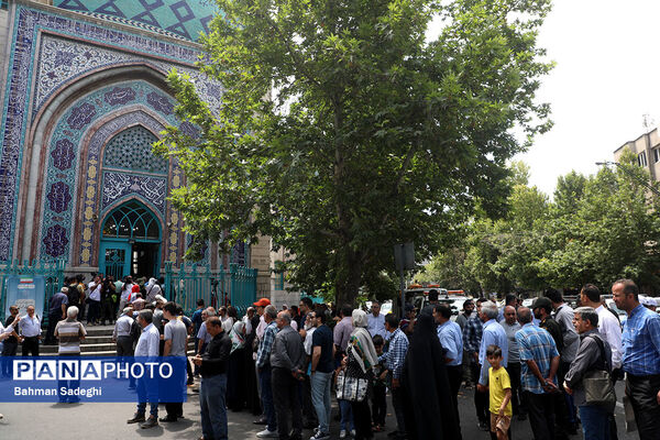 انتخابات چهاردهمین دوره ریاست جمهوری در حسینیه ارشاد
